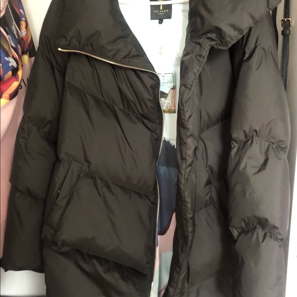 Ted Baker London long jacket, pretty light. - Picture 4 of 5